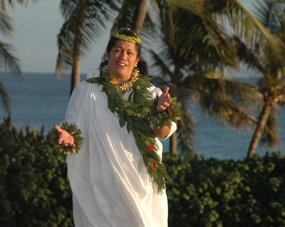 Hawaiian chant healer minister from Hawaii Leihulu mamo
